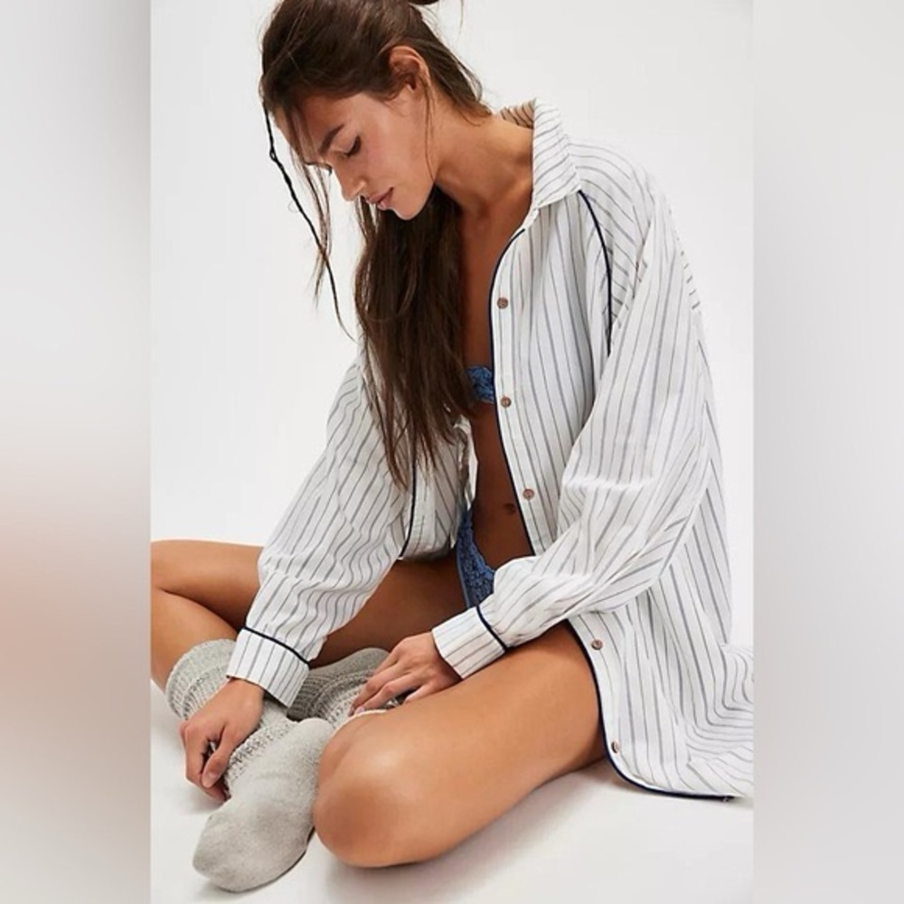 Free People Intimately Day to Day sleep shirt pockets white blue pinstripe PJ